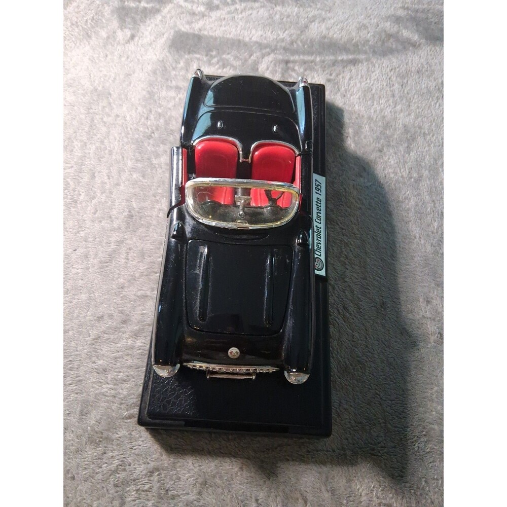 1957 Chevrolet Corvette Convertible - Sunnyside SS 7708 1:24 Scale